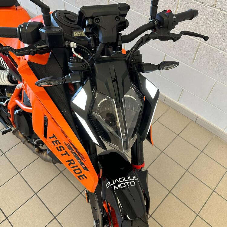 KTM 390 Duke (2024) (4)