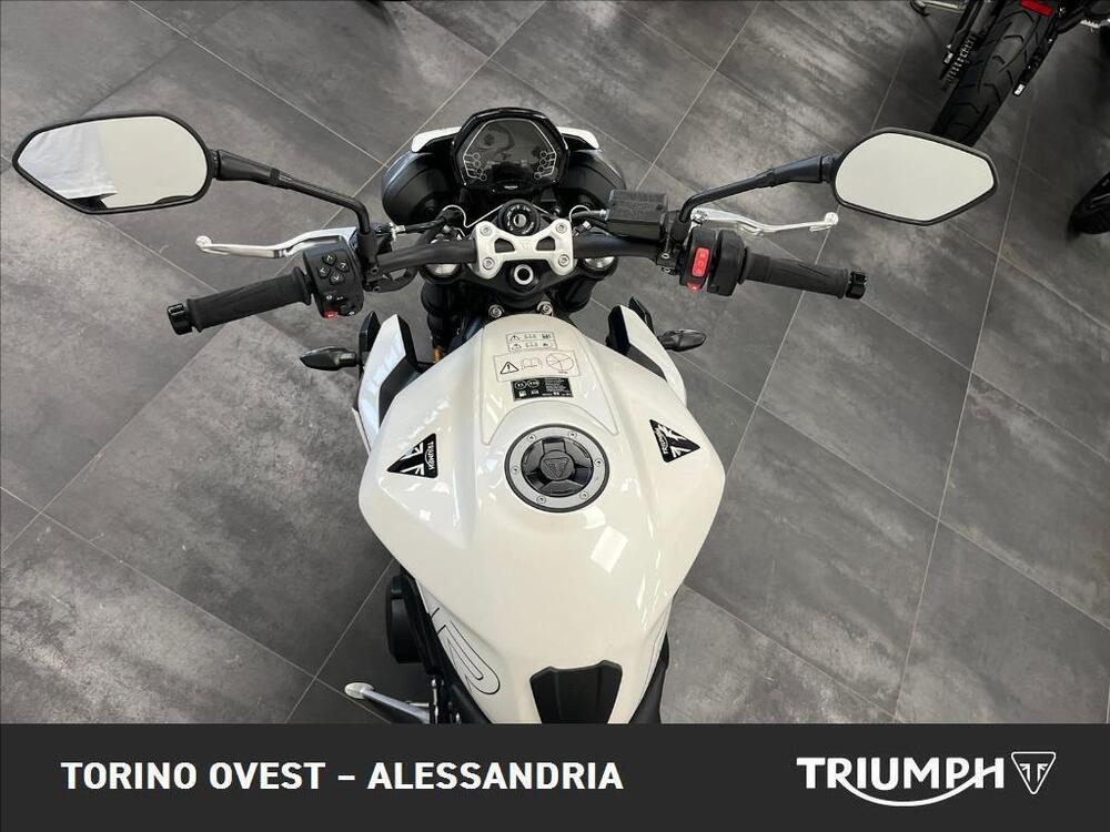 Triumph Street Triple R (2020 - 23) (3)