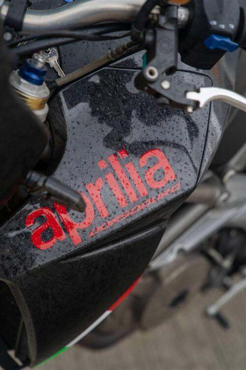 Aprilia Dorsoduro 750 (2009 - 14) (5)