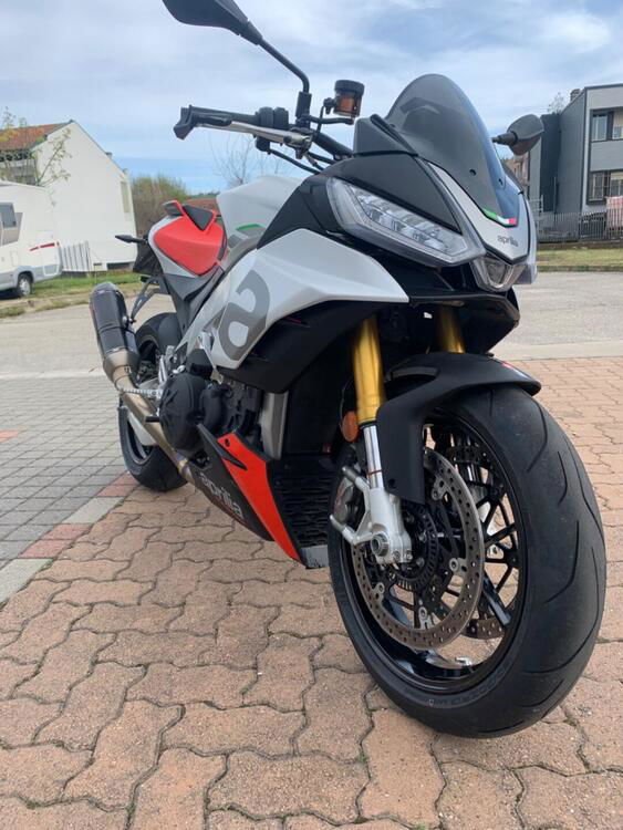 Aprilia Tuono 1100 V4 (2021 - 24) (2)