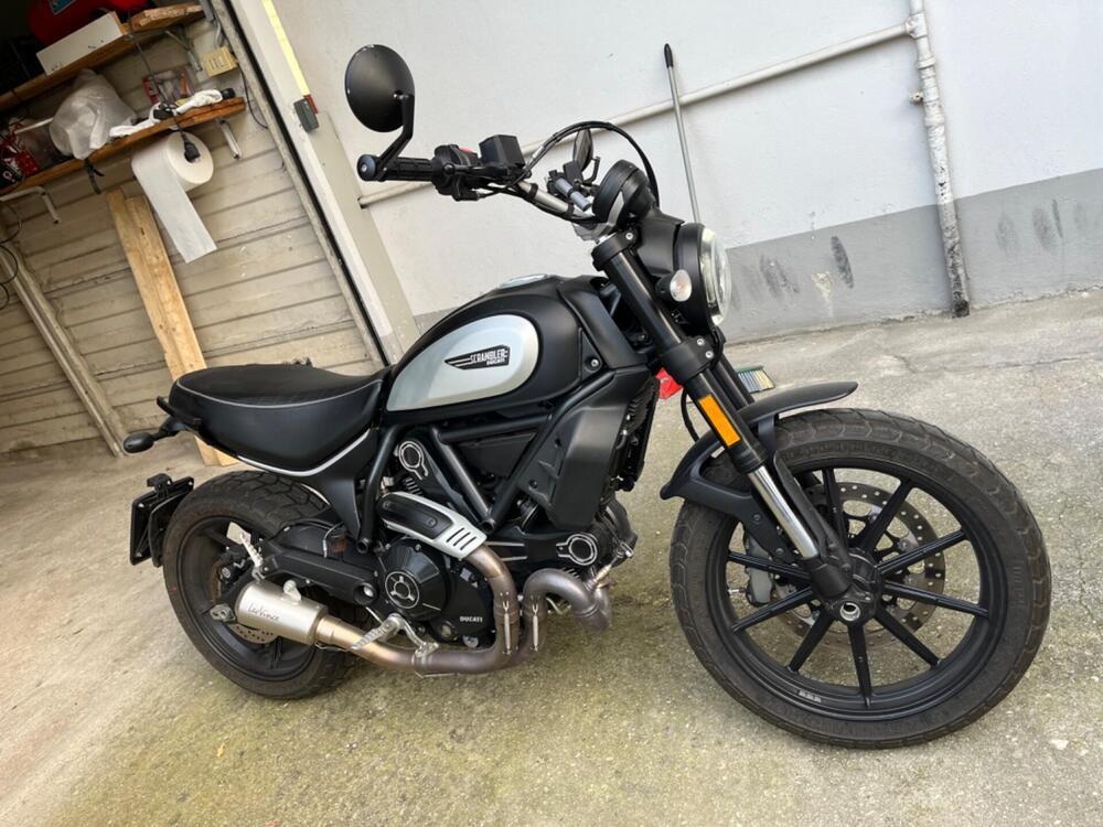 Ducati Scrambler 800 Icon Dark (2020)