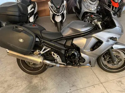 Suzuki GSF 1250 Bandit S Traveller (2006 - 11) usata