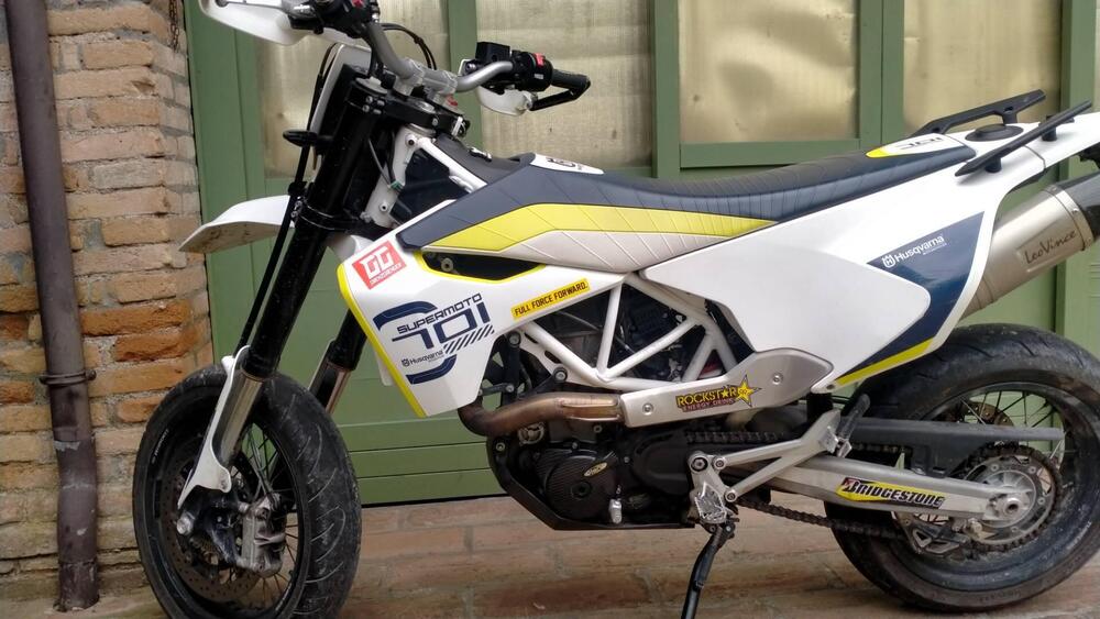 Husqvarna 701 Supermoto (2017 - 19)