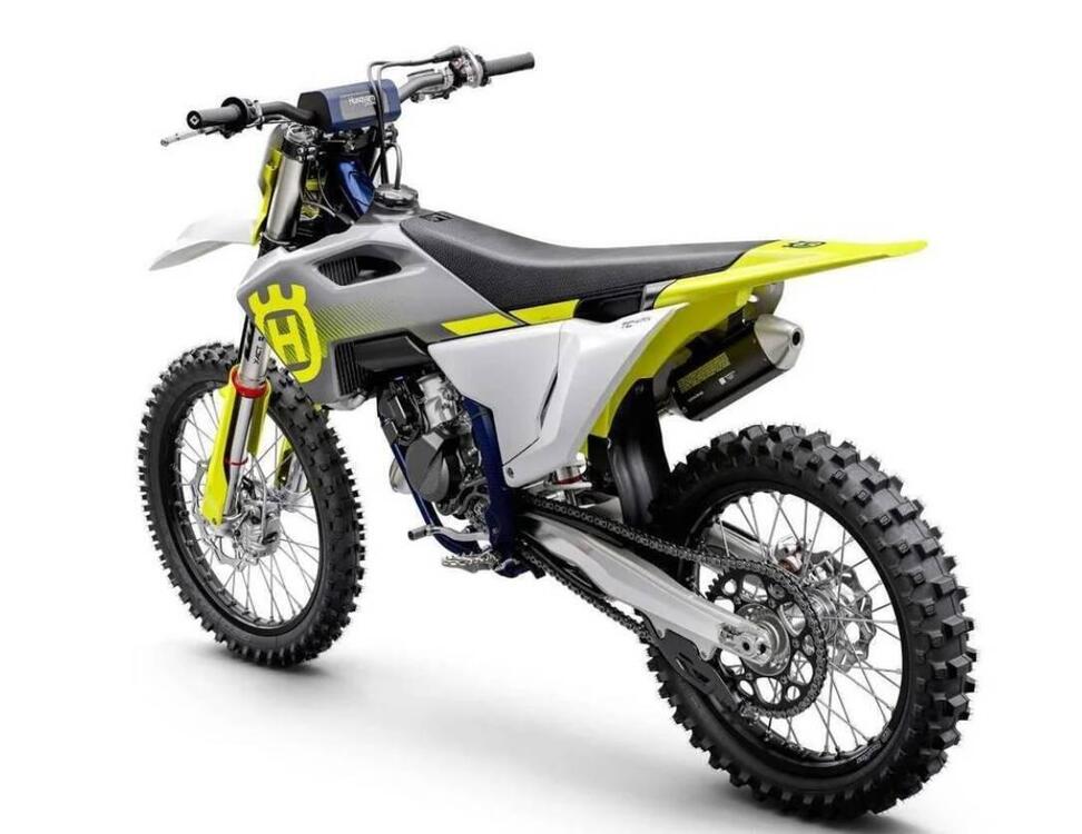 Husqvarna TC 125 (2024) (2)