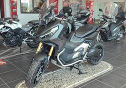 Honda X-ADV 750 DCT (2021 - 24) nuova