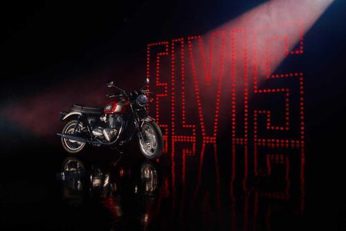 T120 Elvis Presley! Triumph omaggia il re del rock con una limited edition