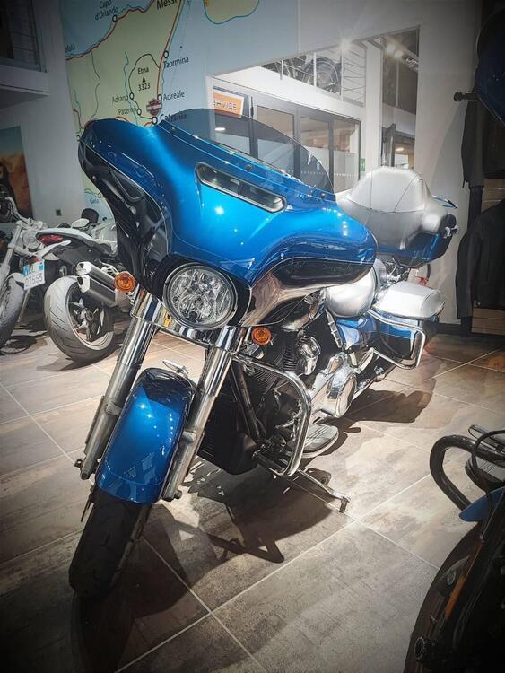 Harley-Davidson 107 Street Glide Special (2017 - 19) - FLHXS (3)