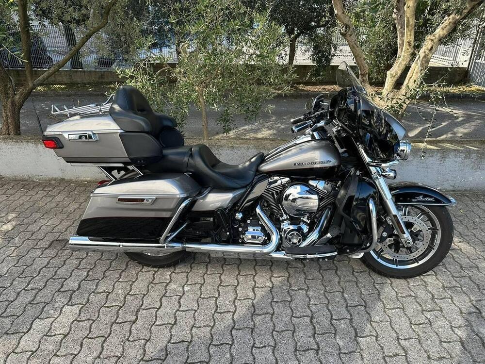 Harley-Davidson 1690 Electra Glide Ultra Classic (2014 - 16) - FLHTCU (3)