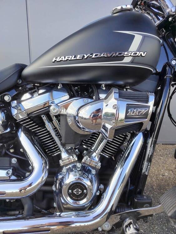Harley-Davidson Breakout 117 (2023 - 24) (2)