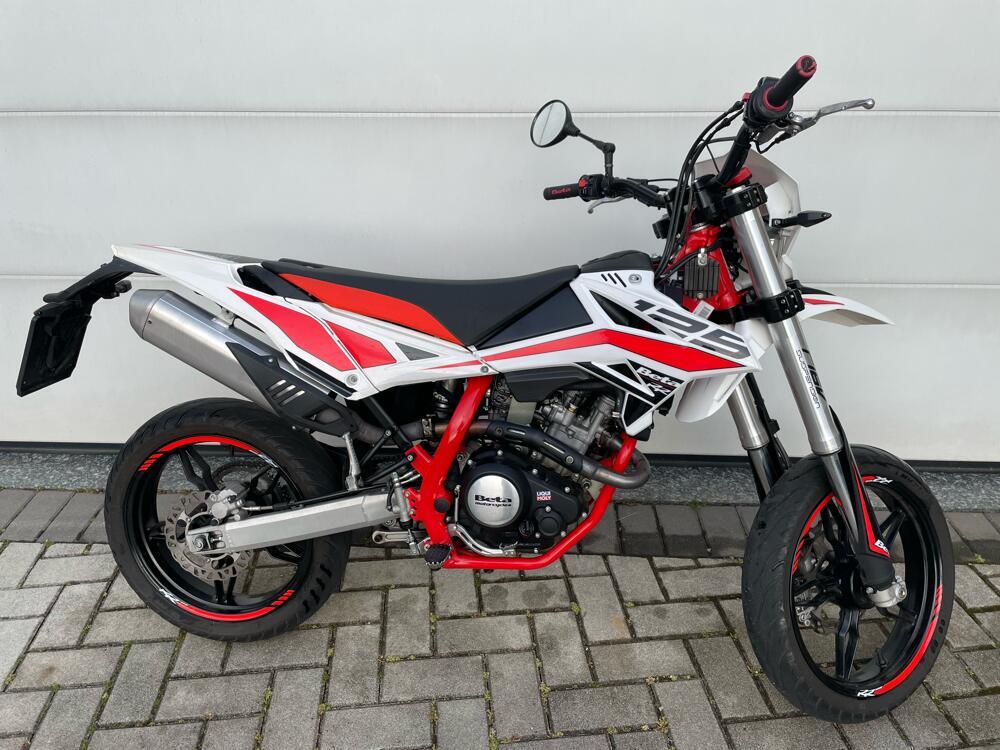 Betamotor RR 125 4T Motard LC (2018 - 20) (3)