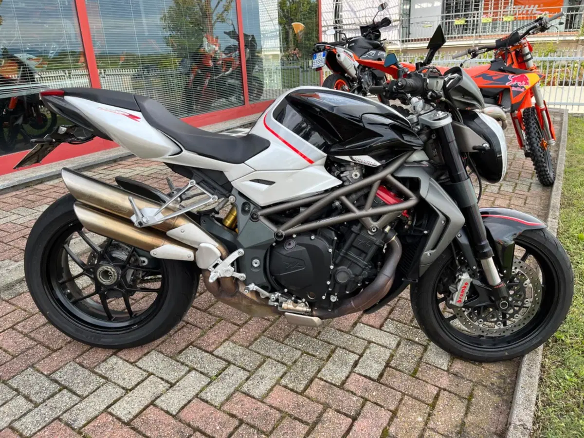 MV Agusta Brutale 1090 RR (2009 - 15)