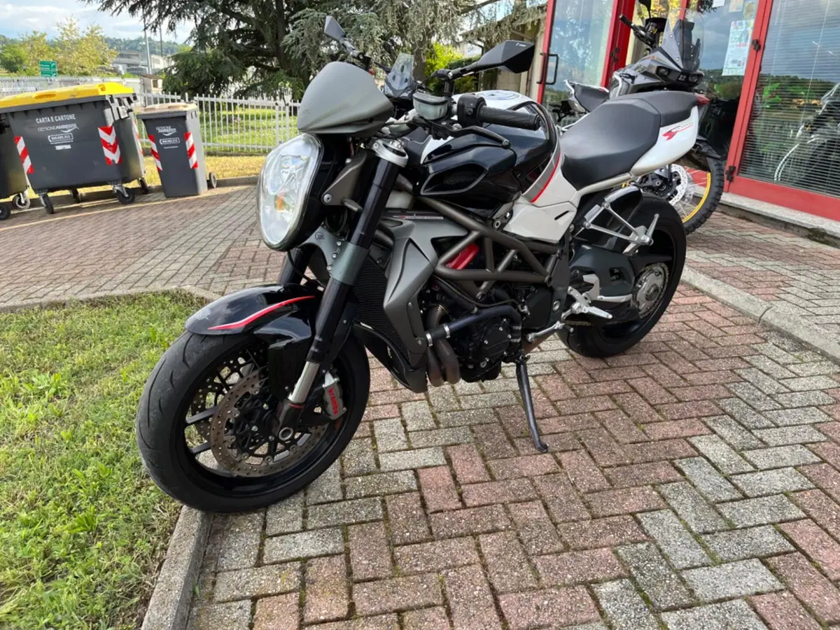 MV Agusta Brutale 1090 RR (2009 - 15) (7)