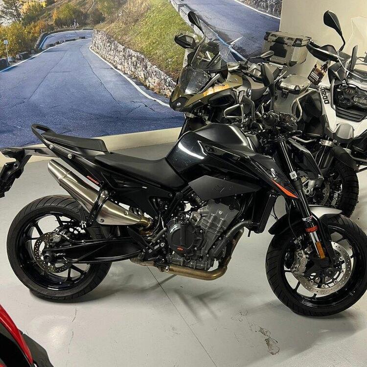 KTM 890 Duke (2021 - 23) (2)