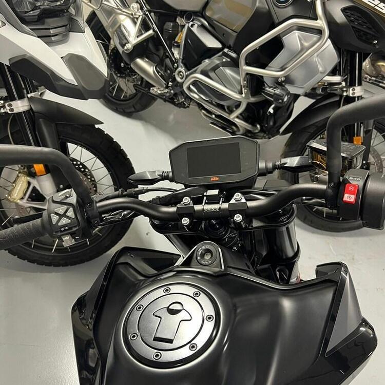 KTM 890 Duke (2021 - 23) (4)