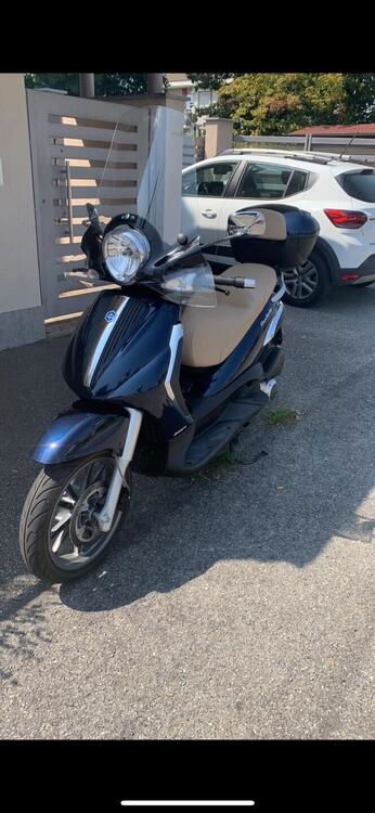 Piaggio Beverly 300 i.e. (2010 - 16) (2)