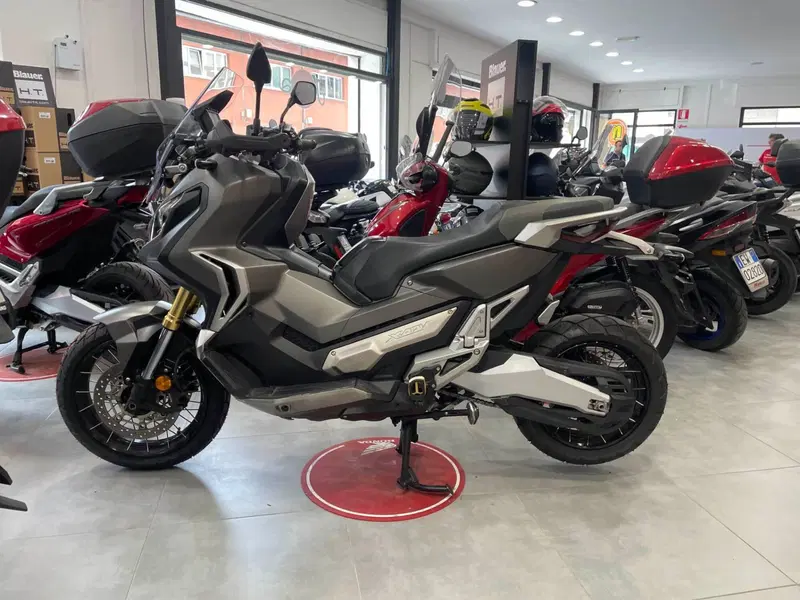 Honda X-ADV 750 (2017) (6)