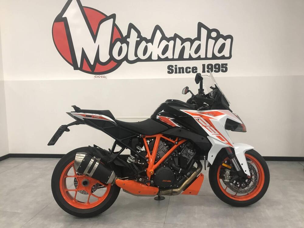 KTM 1290 Super Duke GT (2019 - 20) (3)