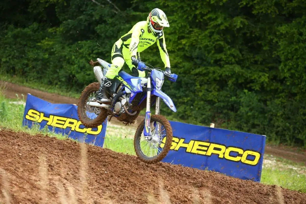 TEST gamma Sherco 2025: equilibrio e versatilità [VIDEO] (13)