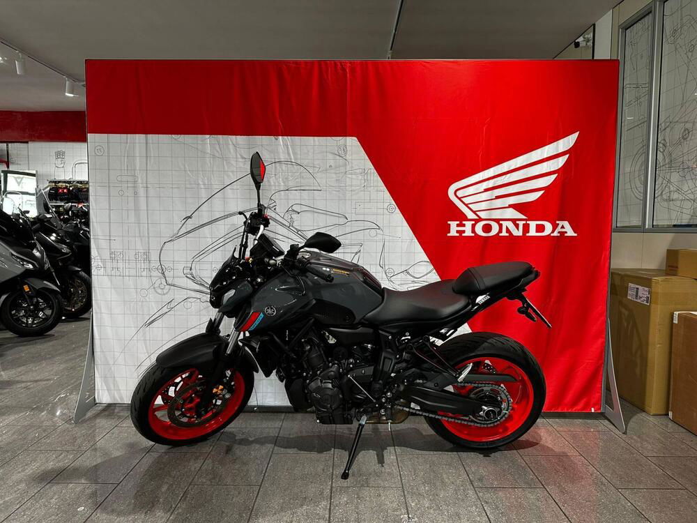 Yamaha MT-07 (2021 - 24) (2)