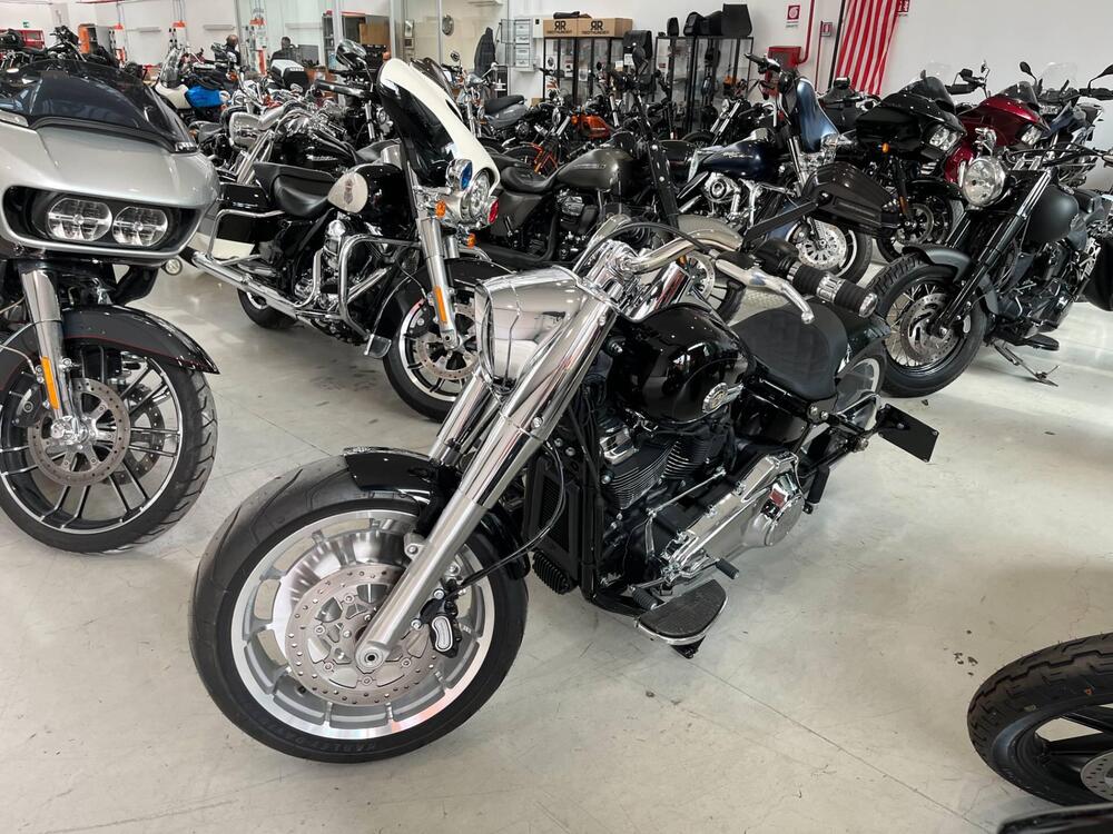 Harley-Davidson 114 Fat Boy (2018 - 20) - FLFBS (2)