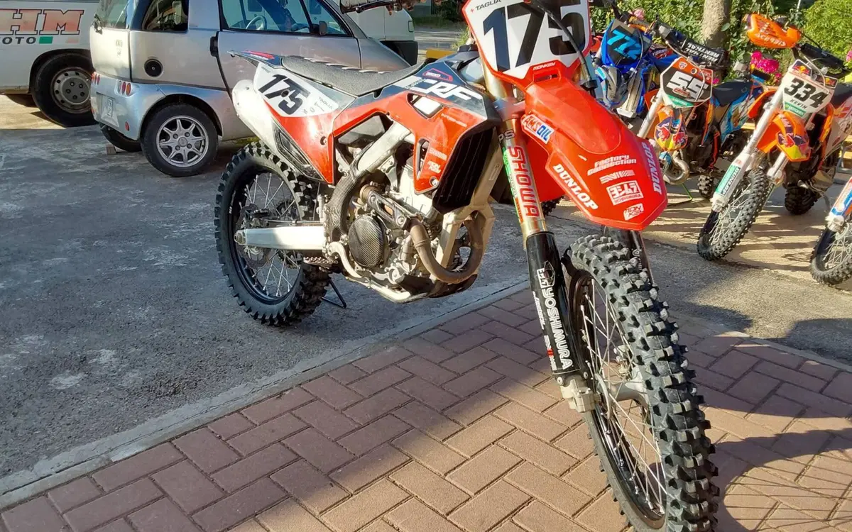 Honda CRF 250R (2023)