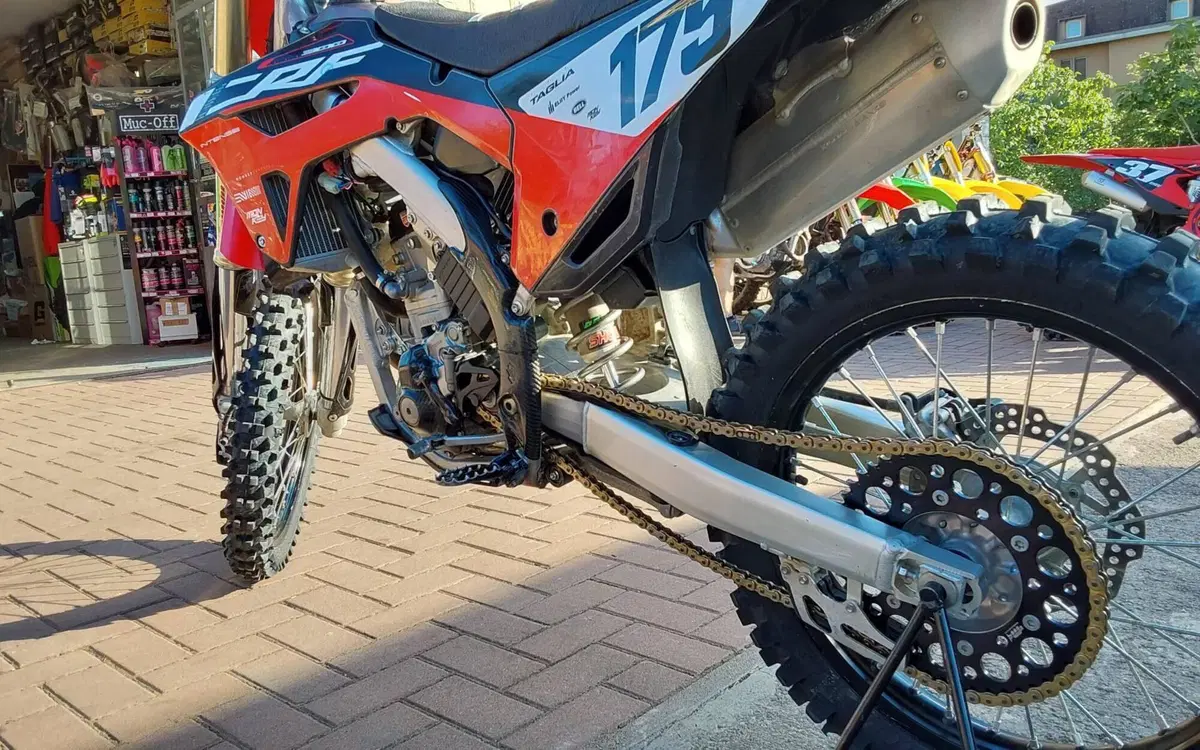Honda CRF 250R (2023) (4)