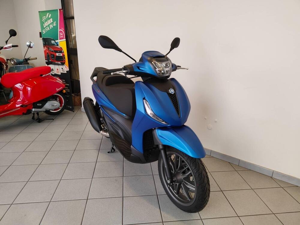 Piaggio Beverly 300 S ABS-ASR (2021 - 24) (2)