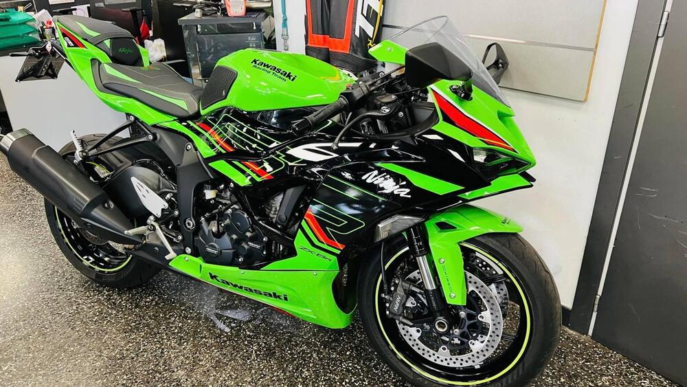 Kawasaki Ninja 636 ZX-6R (2024)