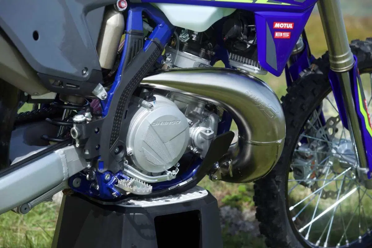 TEST gamma Sherco 2025: equilibrio e versatilità [VIDEO] (15)