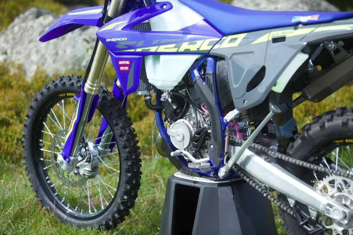 TEST gamma Sherco 2025: equilibrio e versatilità [VIDEO] (36)