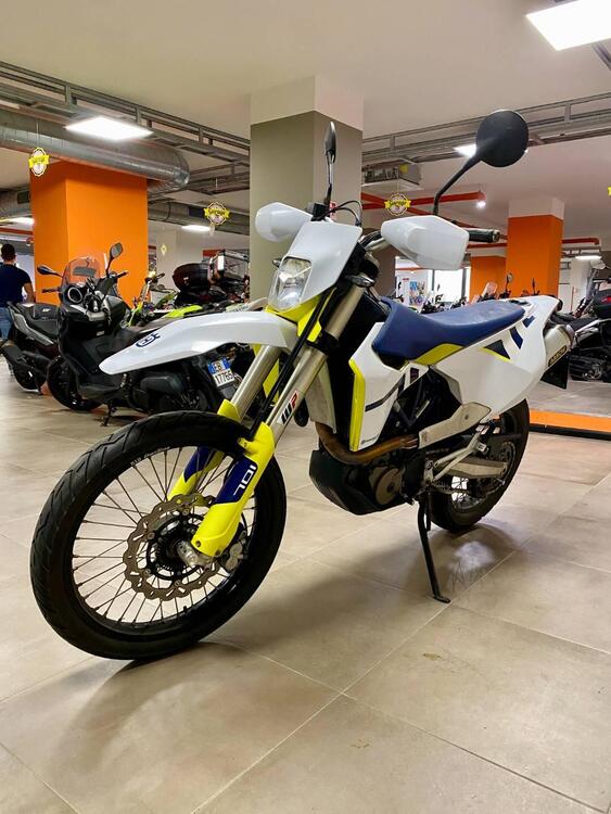 Husqvarna 701 Enduro (2021) (3)