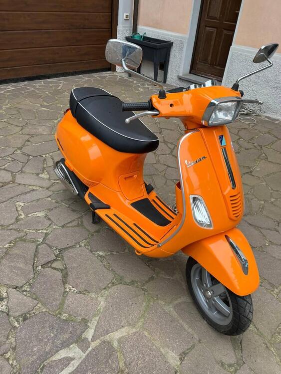 Piaggio Vespa 50 HP 4M (2)