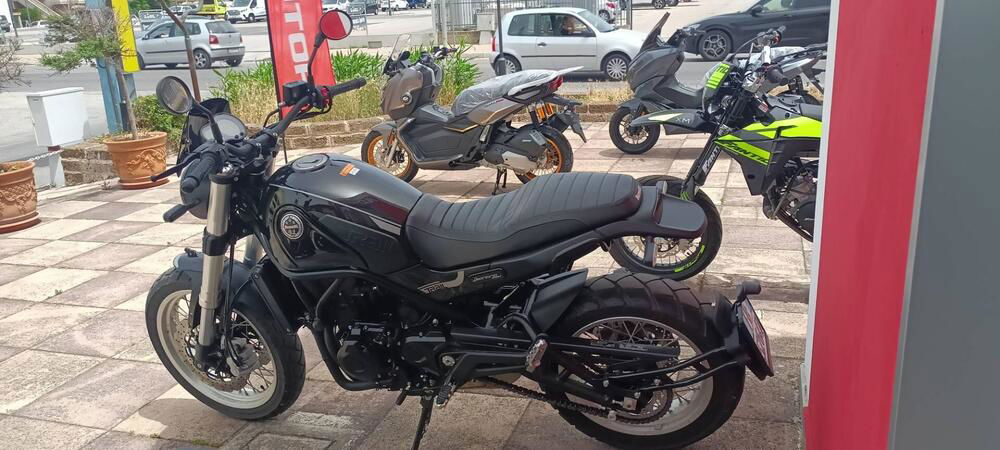 Benelli Leoncino 500 Trail (2021 - 24)