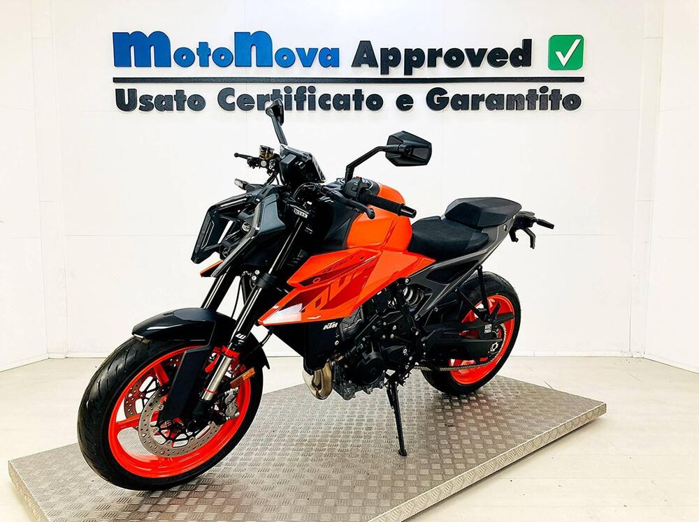 KTM 990 Duke (2024)