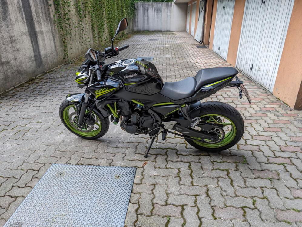 Kawasaki Z 650 (2021 - 24) (3)