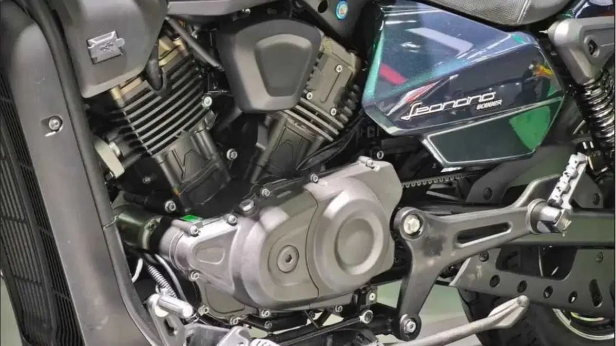 Benelli Leoncino Bobber V2 400: a Pesaro è in arrivo una nuova cruiser? (3)