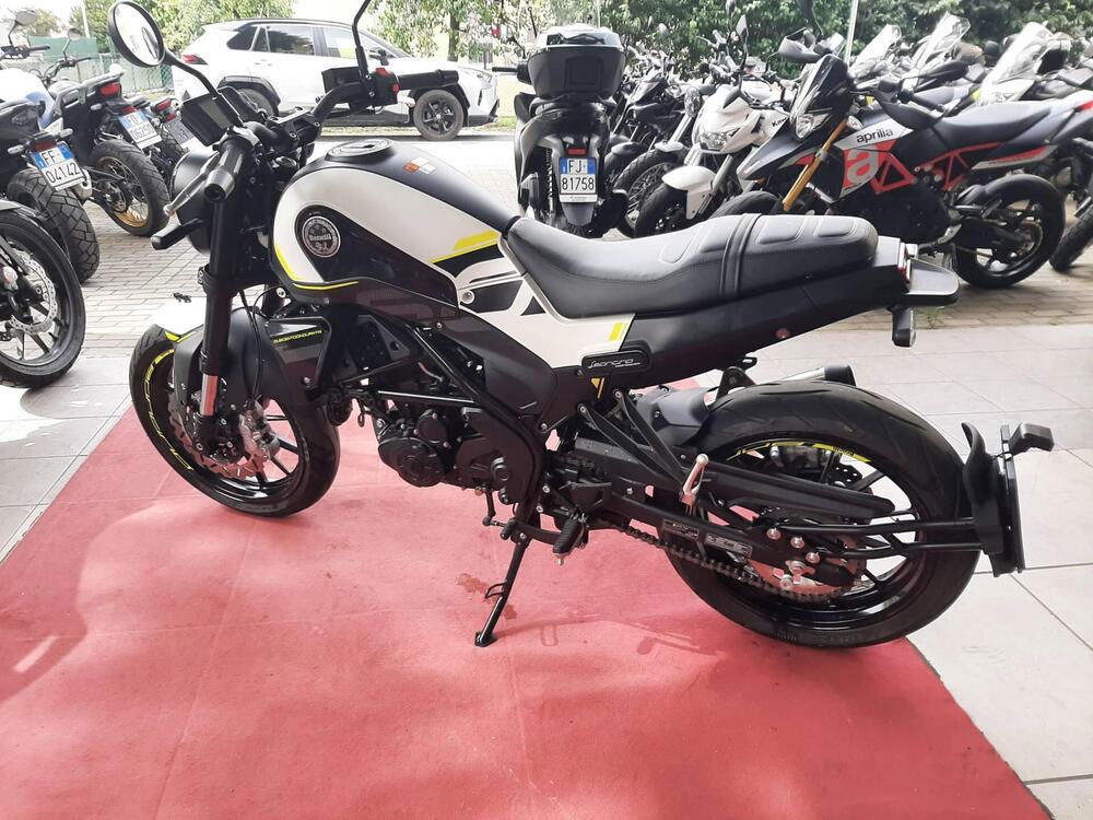 Benelli Leoncino 250 (2021 - 24) (2)