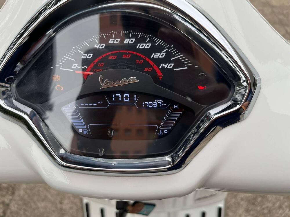 Vespa GTS 300 Super (2023 - 24) (3)