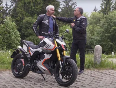 Il look incredibile della F.B. Mondial Piega 452 raccontato da Rodolfo Frascoli