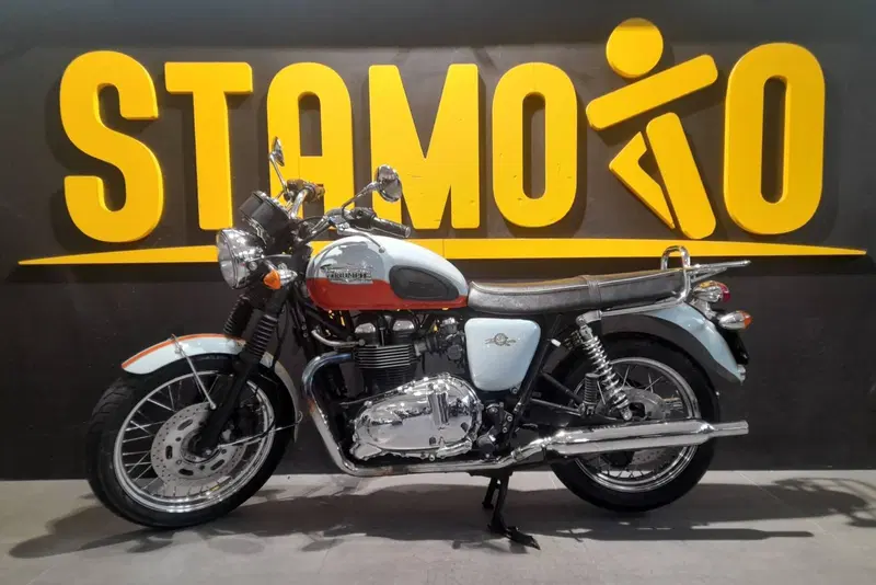 Triumph Bonneville T100 50th Anniversary (2009) (2)