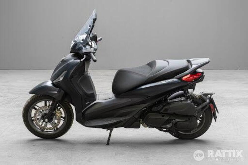 Piaggio Beverly 400 ABS-ASR (2021 - 24) (4)