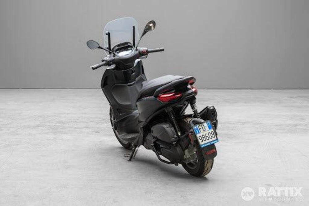 Piaggio Beverly 400 ABS-ASR (2021 - 24) (5)