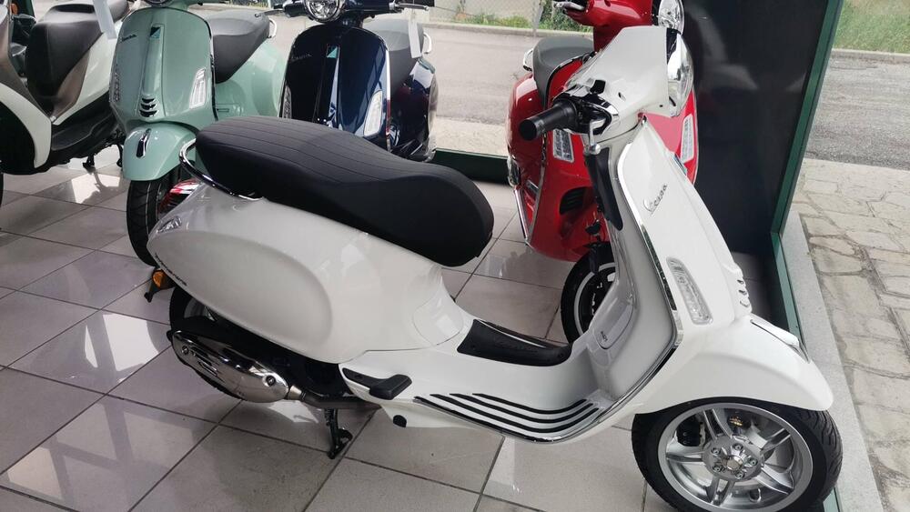 Vespa Primavera 125 (2024) (4)