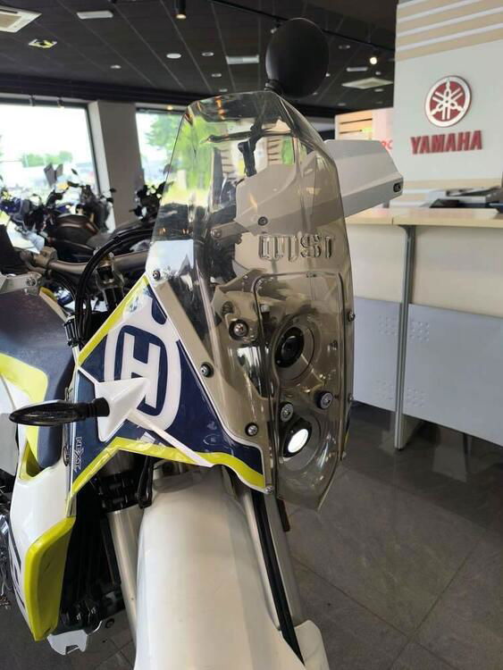 Husqvarna 701 Enduro (2017 - 19) (4)