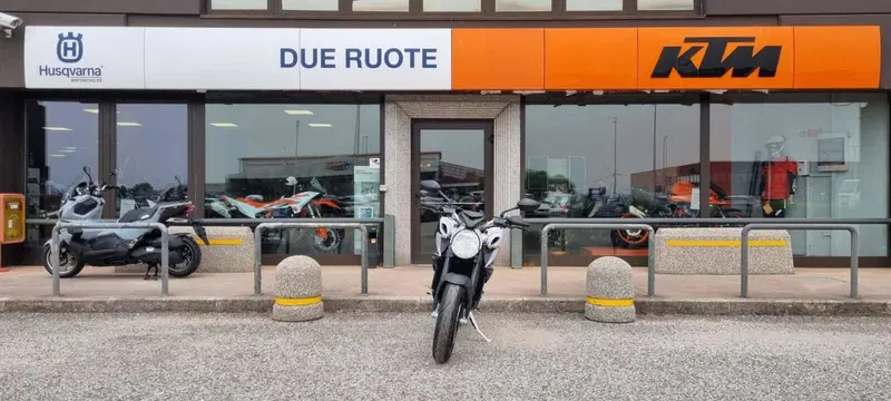 MV Agusta Brutale 800 RR (2017 - 20) (3)