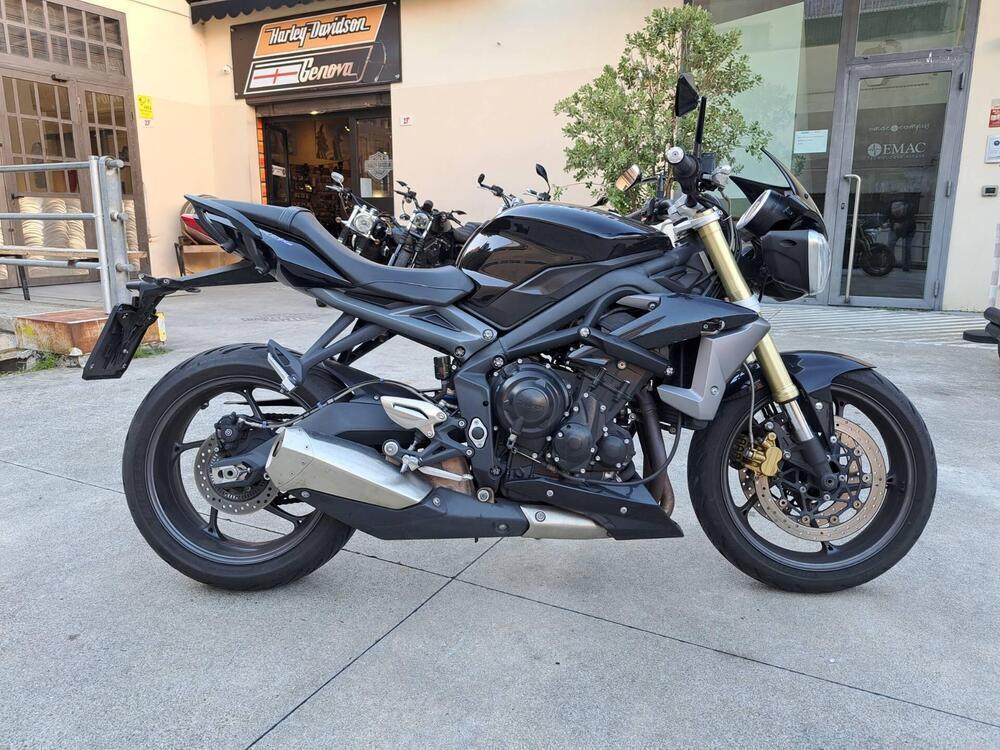 Triumph Street Triple (2013) (2)