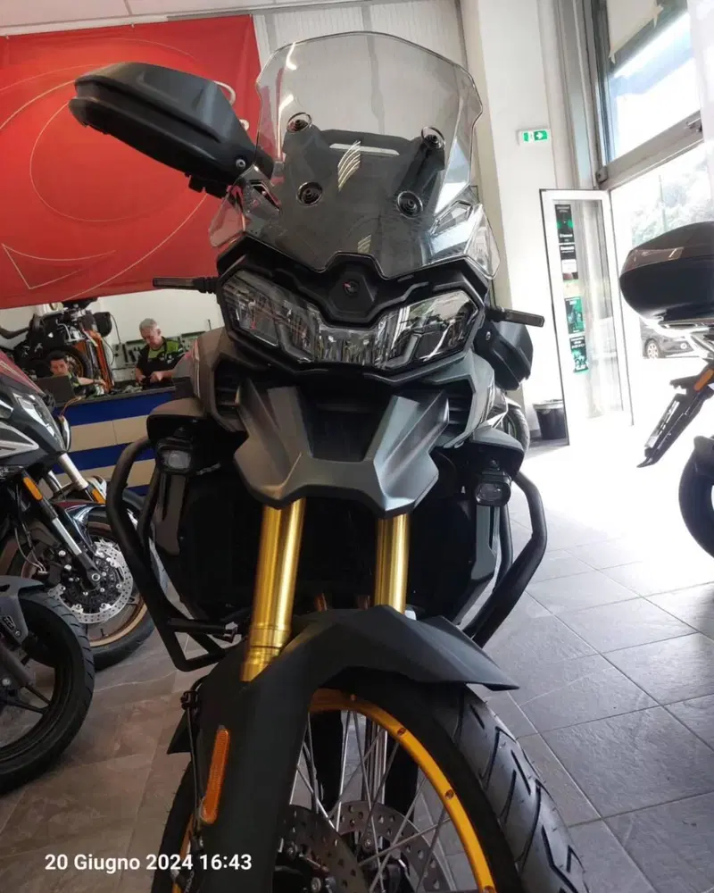 Voge Valico 900DSX (2024 - 26) (3)
