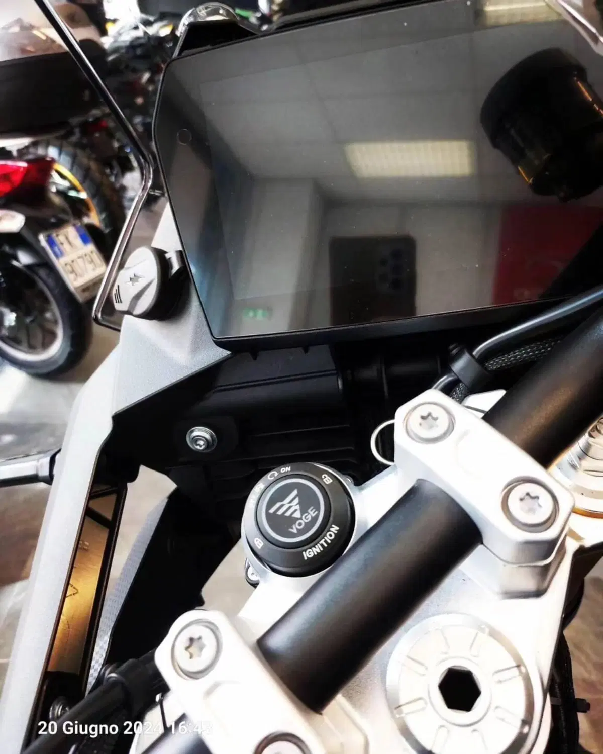 Voge Valico 900DSX (2024 - 26) (6)