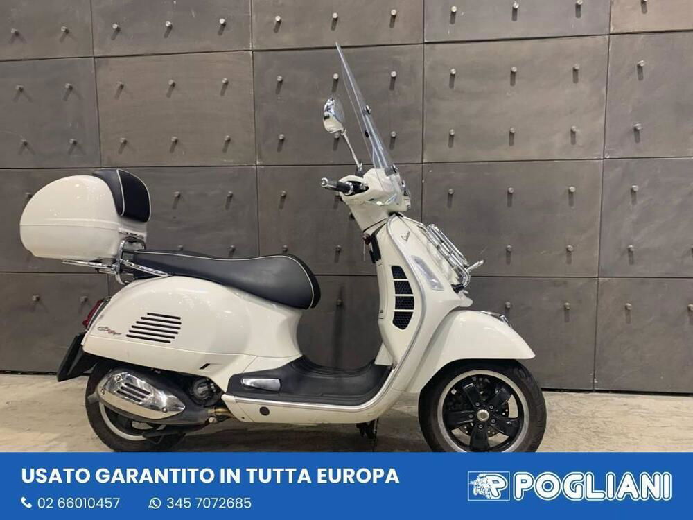 Vespa GTS 300 Super Hpe (2021 - 22) (3)