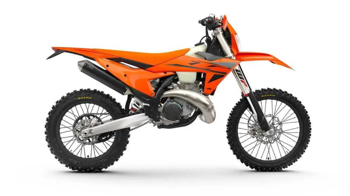 KTM Enduro 2025: torna l’arancione e la 125 a 2 tempi! [GALLERY] (3)